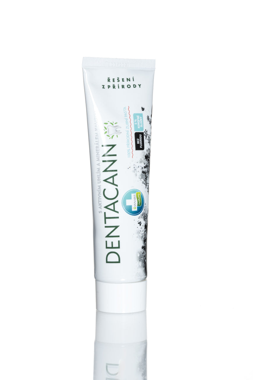 DENTACANN Přírodní zubní pasta s aktivním uhlím – 100 g 